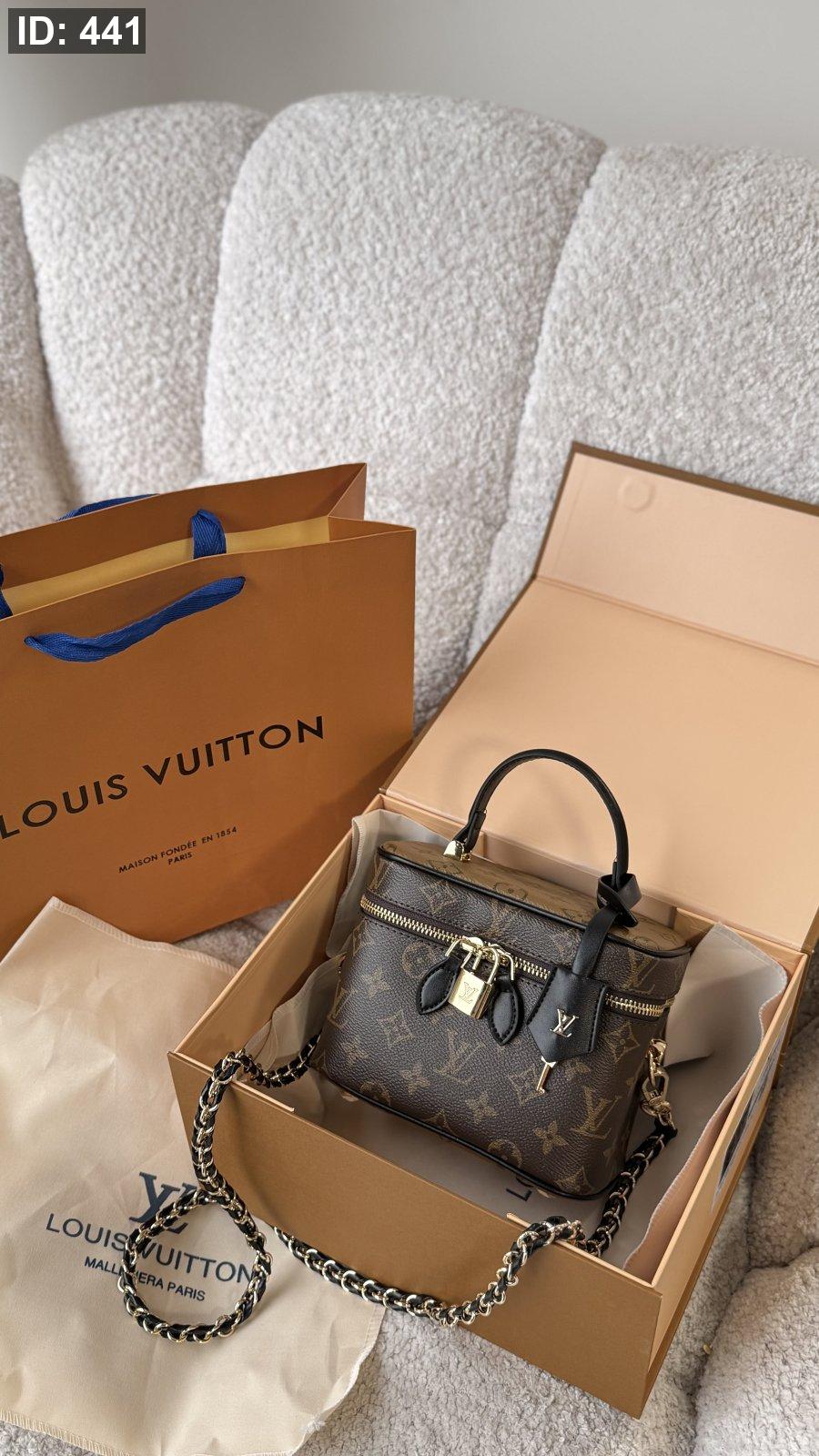شنطة - Louis Vuitton Vanity PM / شامل علبة كواليتي ماستر