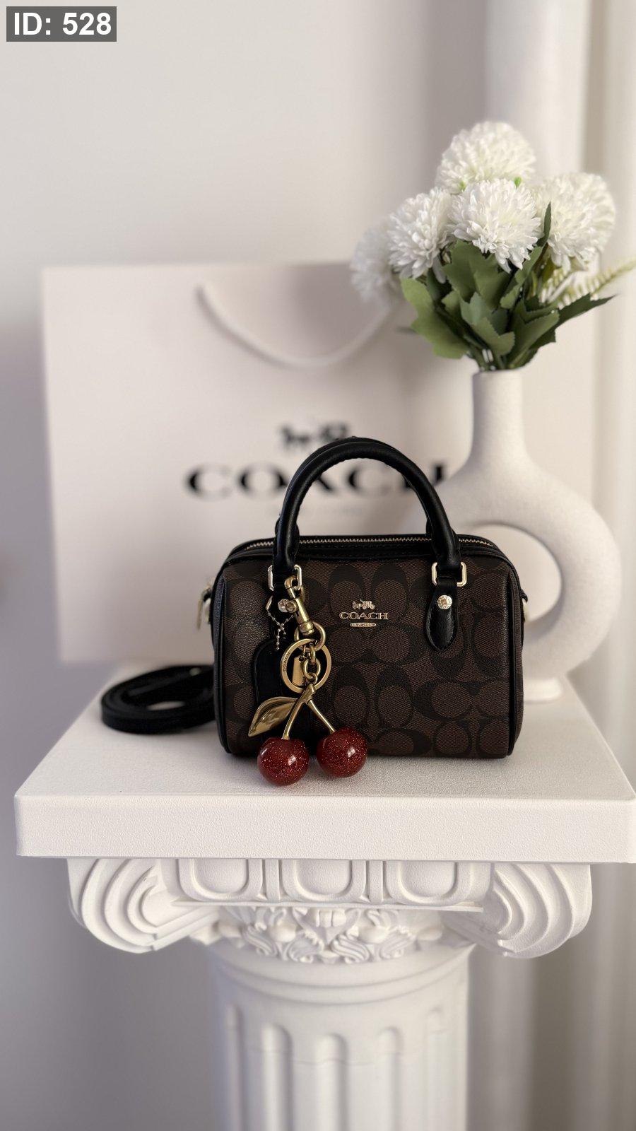 شنطة - Coach Mini Rowan Crossbody / شامل علبة كواليتي ماستر