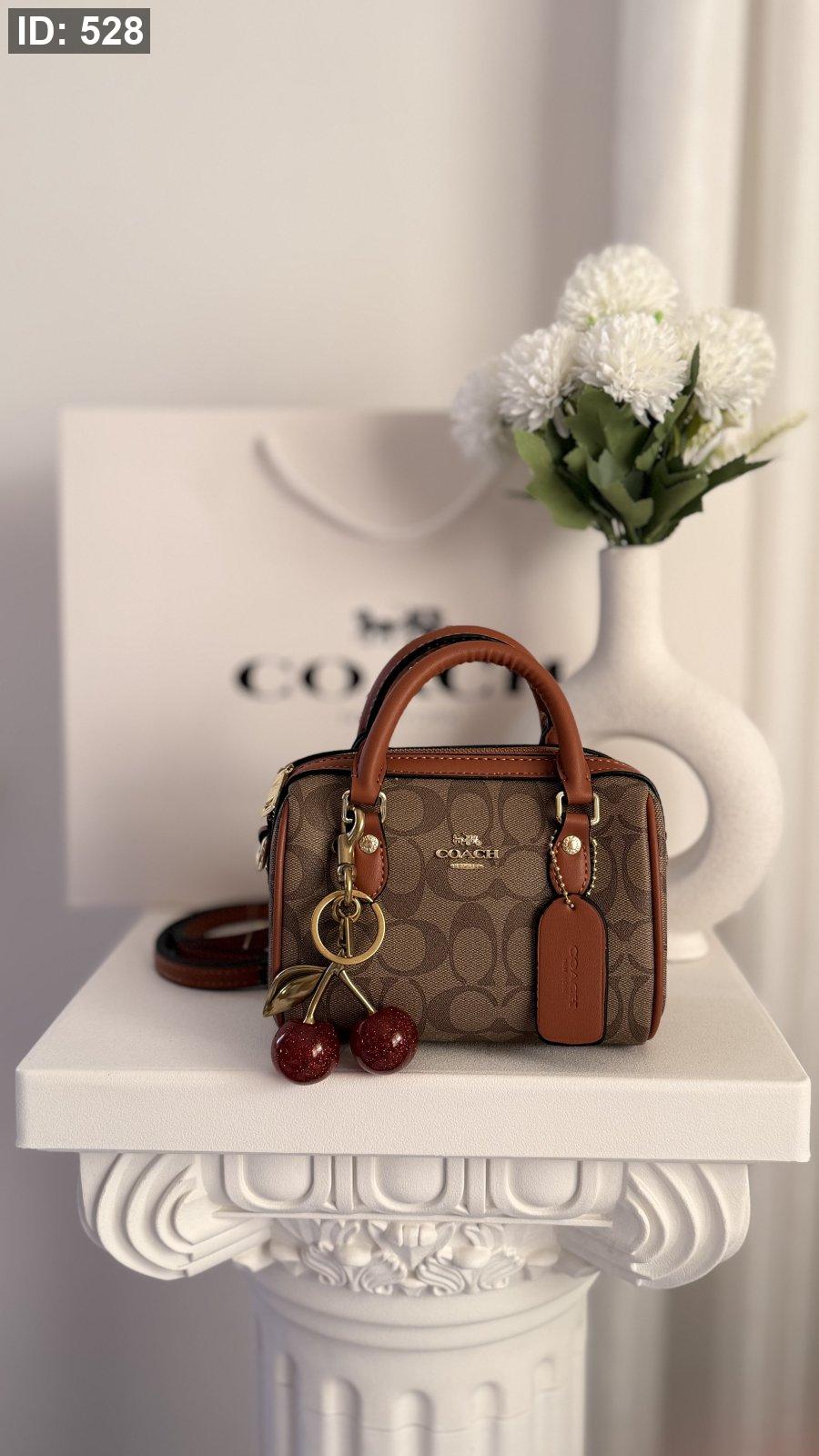 شنطة - Coach Mini Rowan Crossbody / شامل علبة كواليتي ماستر